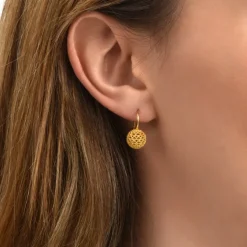 Betty small sleeper earrings - gold
