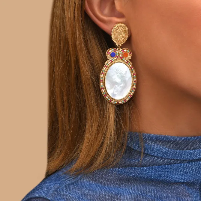 Claudia clip-on earrings - mother-of-pearl