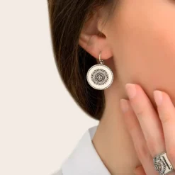 Farah thin sleeper earrings - silver