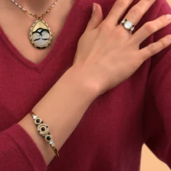Fujita bangle bracelet - white