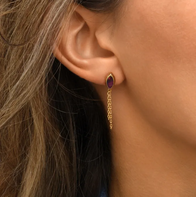 Lhasa pierced stud earrings - red
