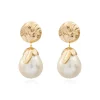 Lucy clip-on earrings - white