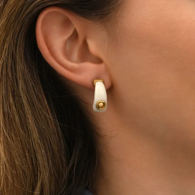 Masseria mini stud earrings - white