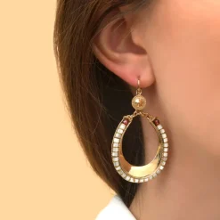 Ninon sleeper earrings - mother-of-pearl