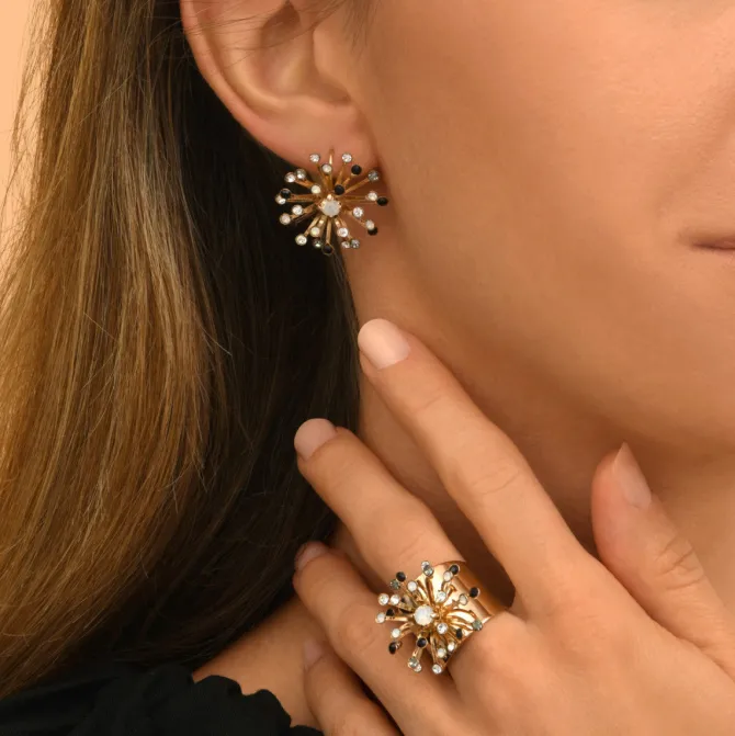 Noémie sleeper earrings - black and white