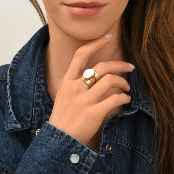 Noto adjustable ring - mother-of-pearl