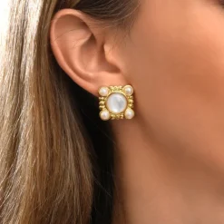 Oceane seashell clip-on earrings – white