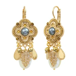 Positano sleeper earrings - white