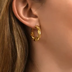 Tess small hoop earrings - gold